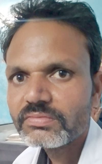 Tired of usurers, the villager drank insecticide outside the SSP office