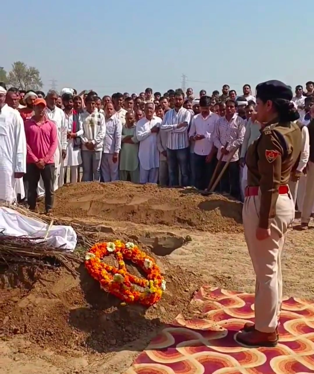 DSP Chandrapal's last rites were performed with state honors