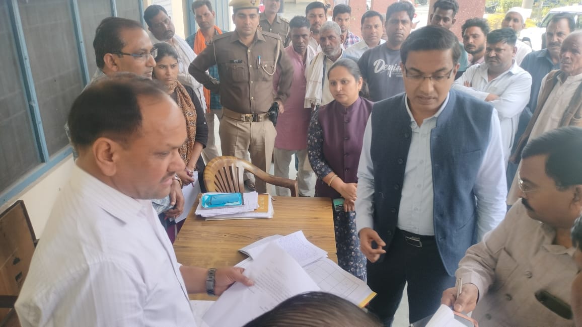 Divisional commissioner heard the problems, not even one solution