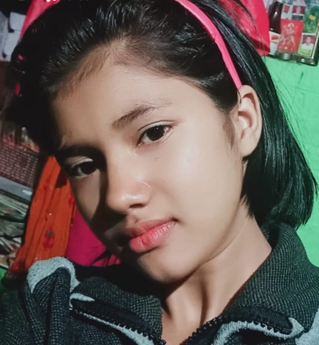 Attack of a herd of monkeys, girl student died after falling from the roof