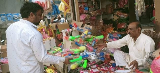 Rang-Gulal market buzzes on Holi