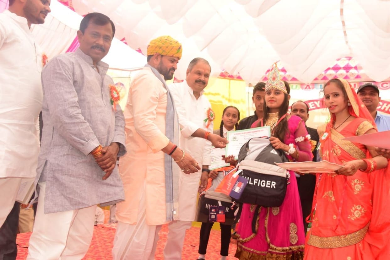function meritorus student gonda
