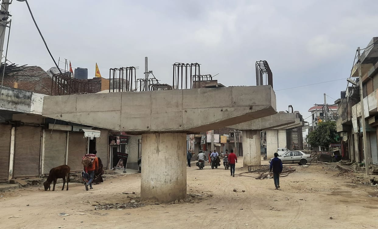 Work of Rewale bridge under construction on Dinod Road.