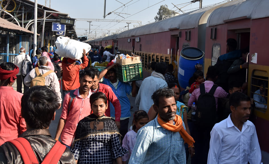Crowd gathered at railway station and bus stand