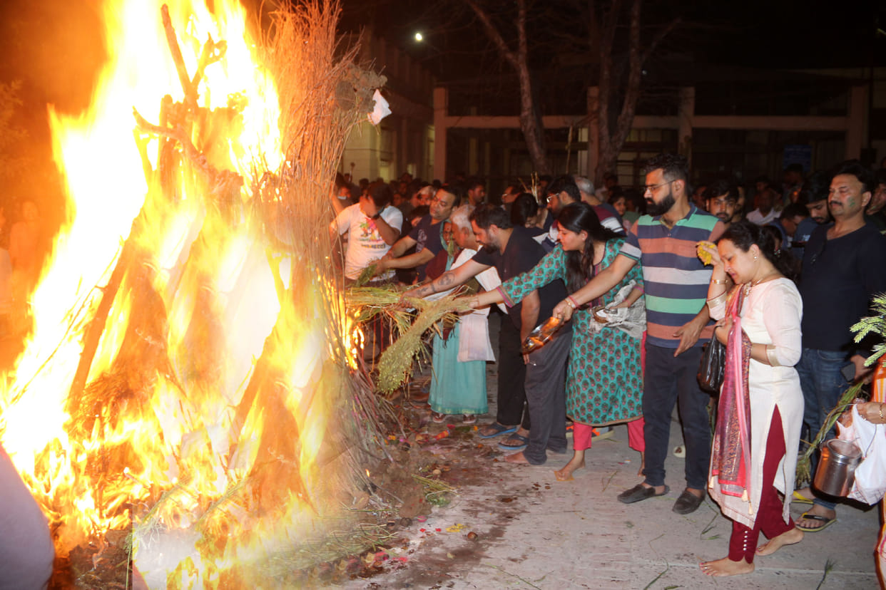 Holika Dahan happened after worship