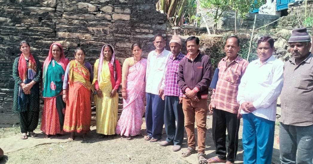 Drinking and serving liquor in the village will be fined