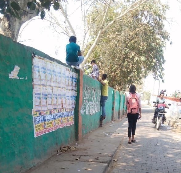 42 copycats caught in 12th physics and economics exam, 2 supervisors relieved