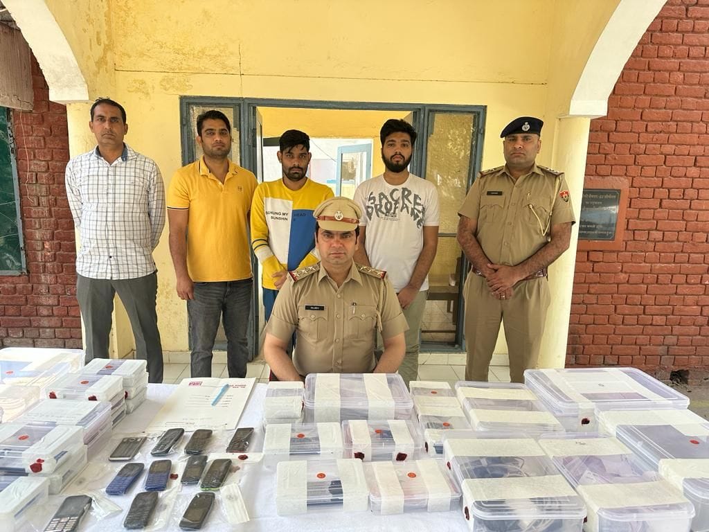 Two accused of fraud of 11.40 lakh arrested