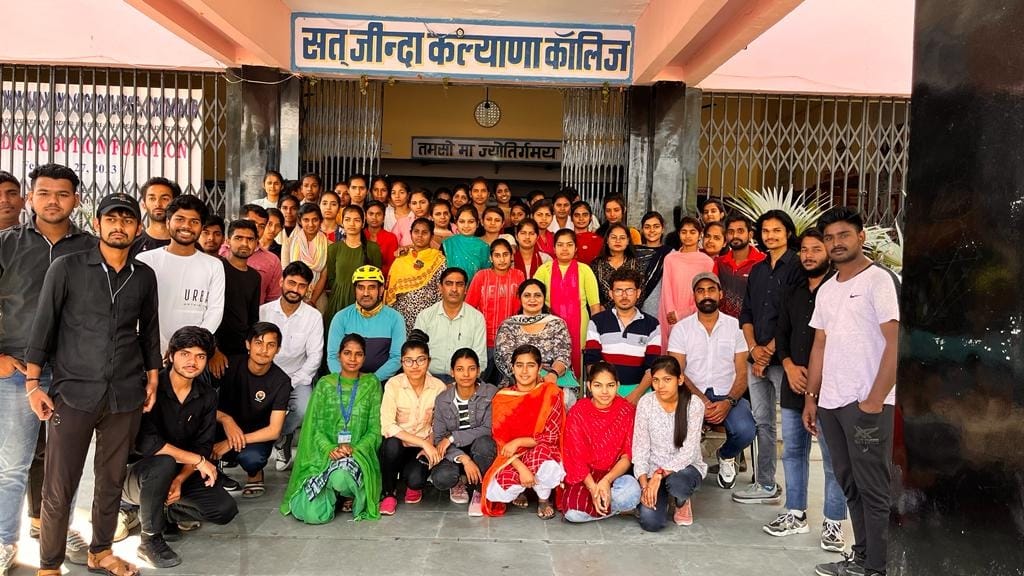 Students should come forward to save canal water pollution: Singh