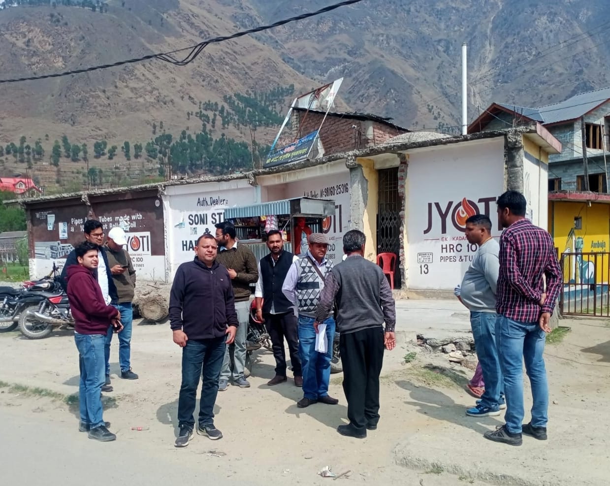Four encroachments removed in Deodhar, Jia