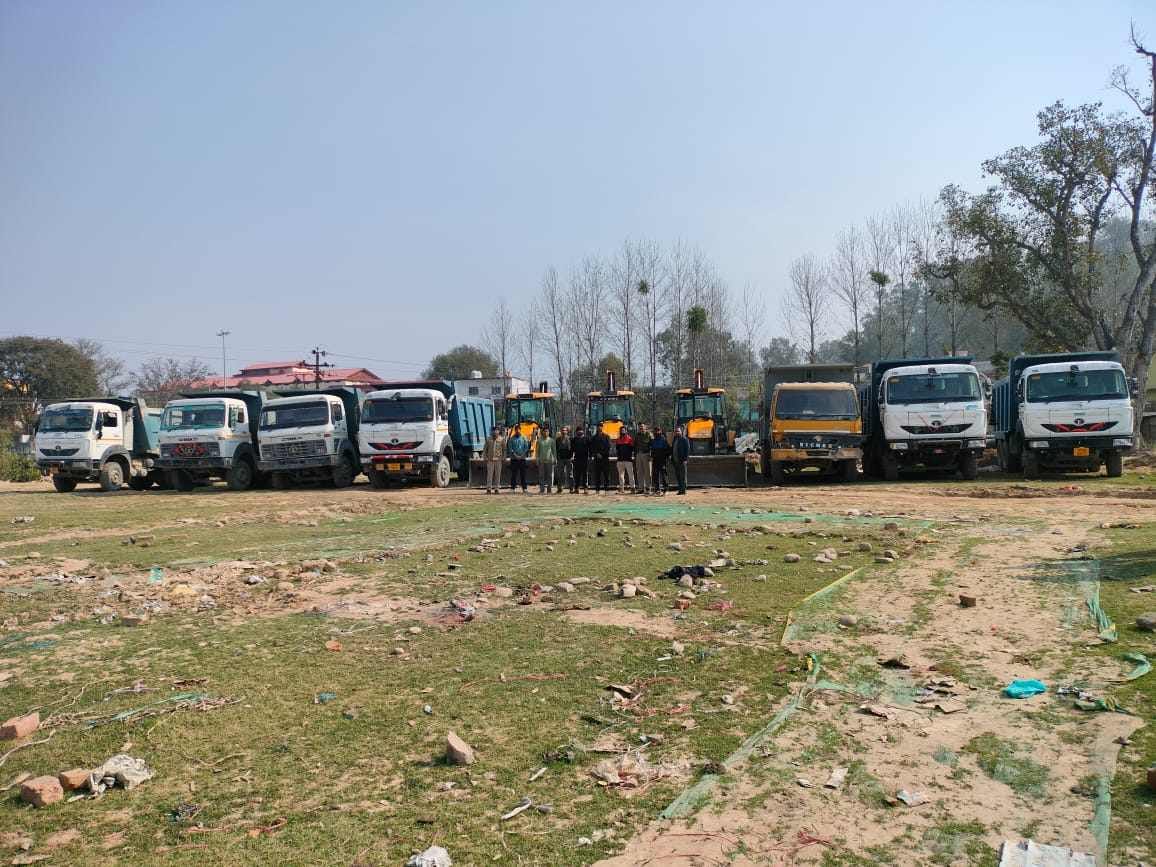 Police surgical strike on illegal mining mafia