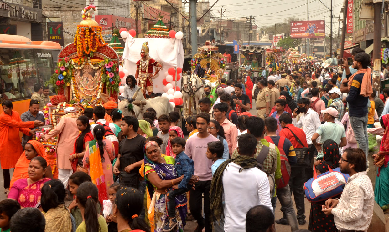 Balaji rides on a chariot cheers all around