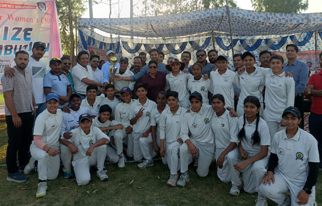 Saharanpur team became champion by defeating Agra