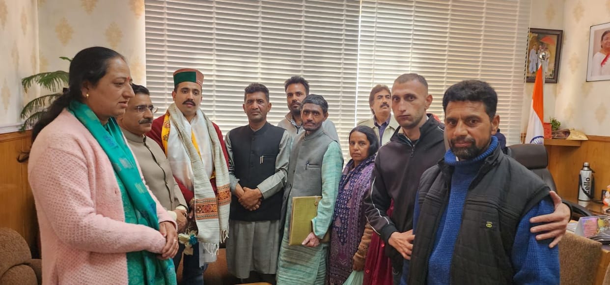 nankhARI, PEOPLE, MEET, MINISTERS, SAYS, DEMNAD