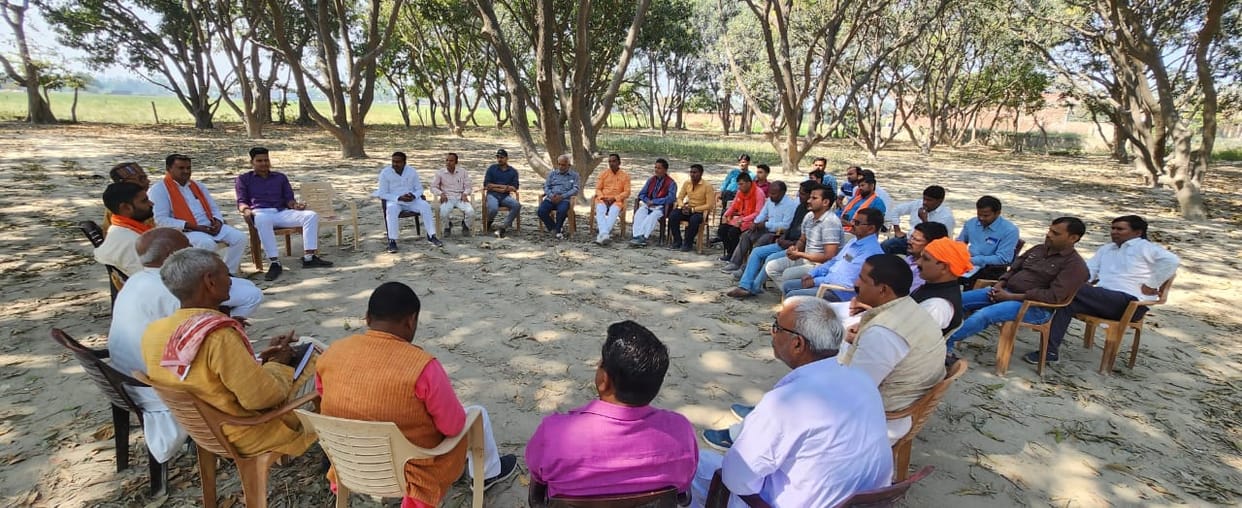 Brainstormed on preparations for road movement