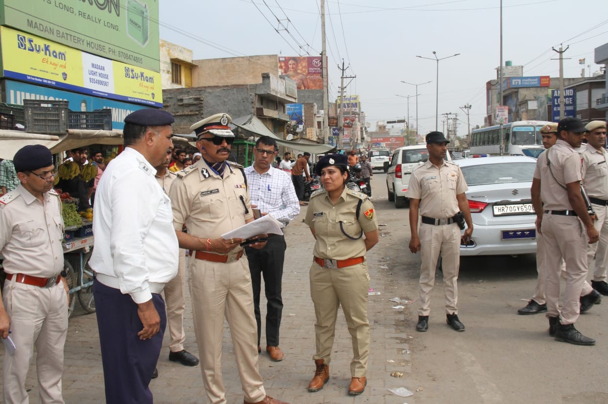 Police including ADGP in Hisar ready yet snatched chain after beating the driver of Hansi CIA-2