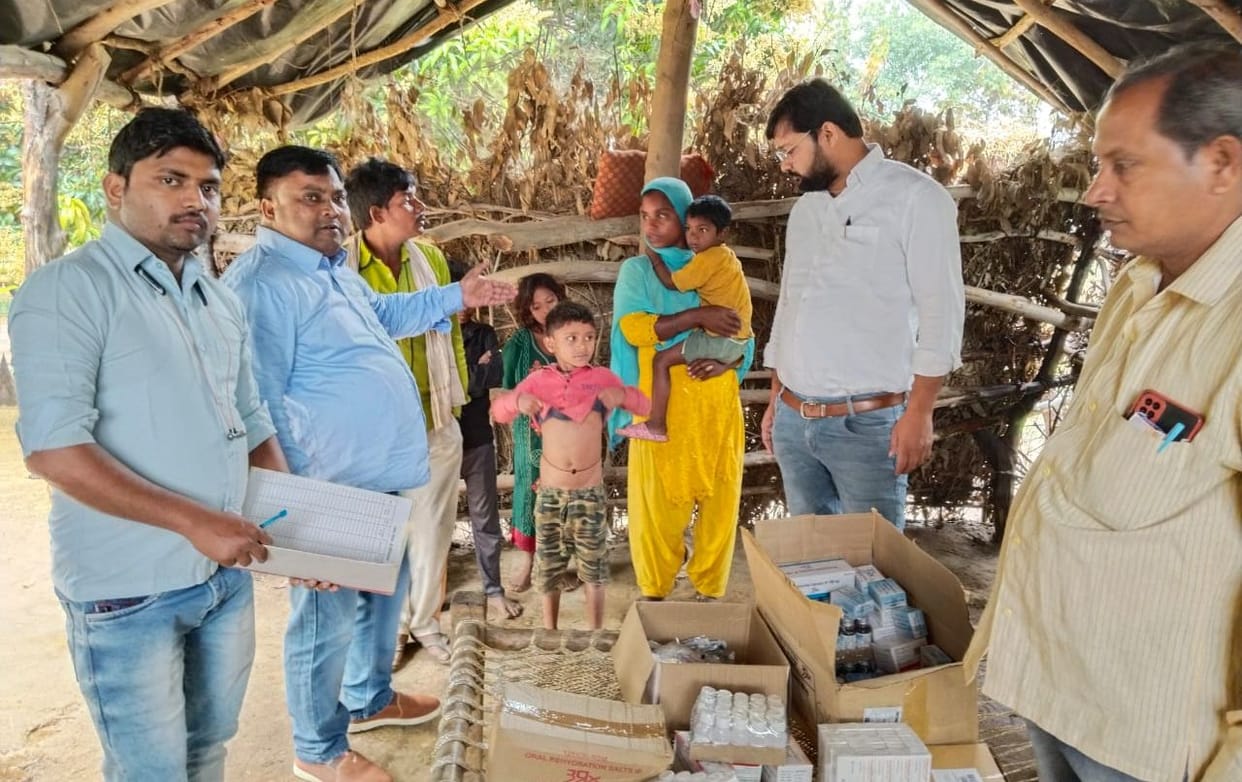 Health department team reached Sahadat Nagar and Ranipur, distributed medicines