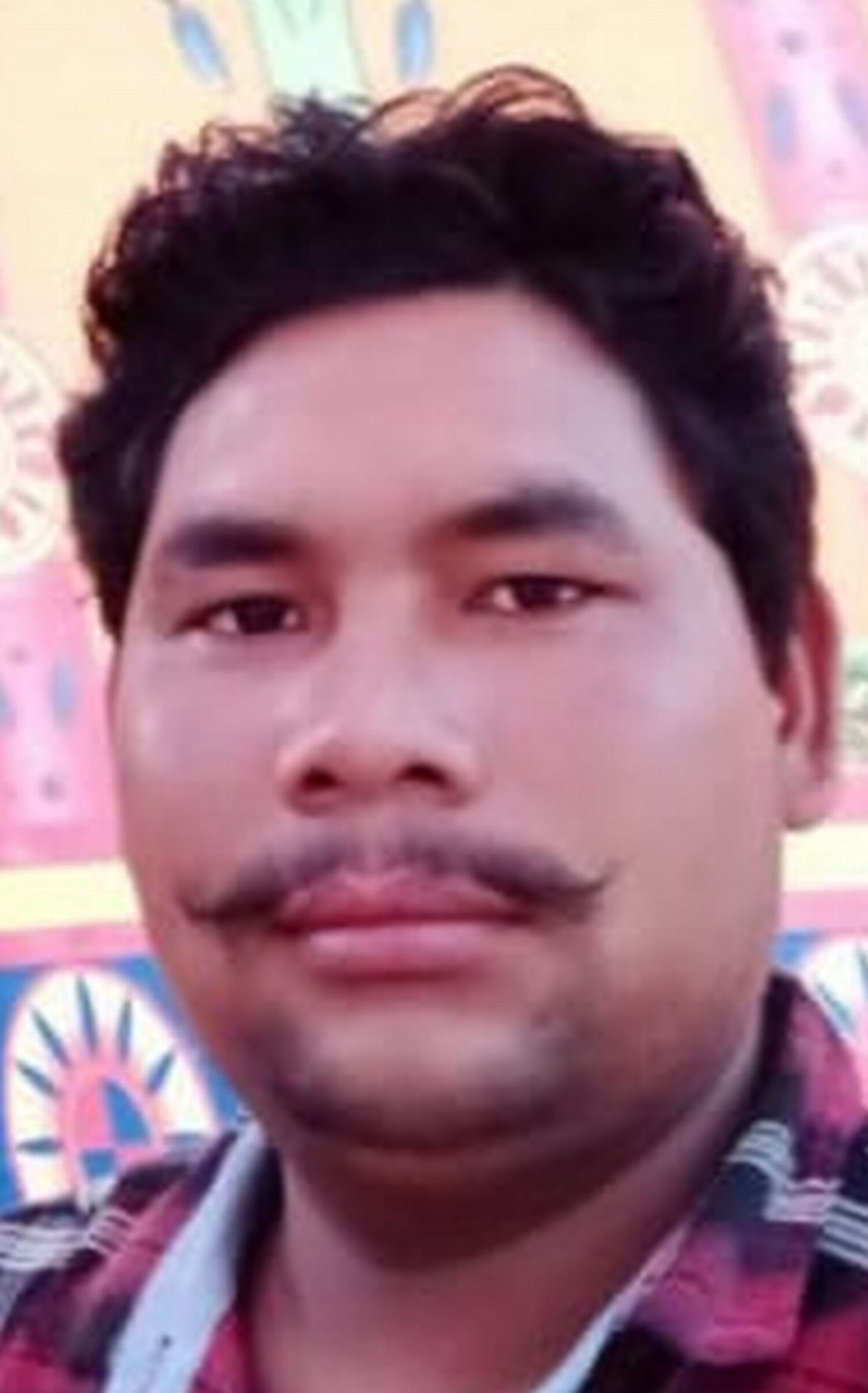 A young man returning after putting linter of a relative's house died in an accident