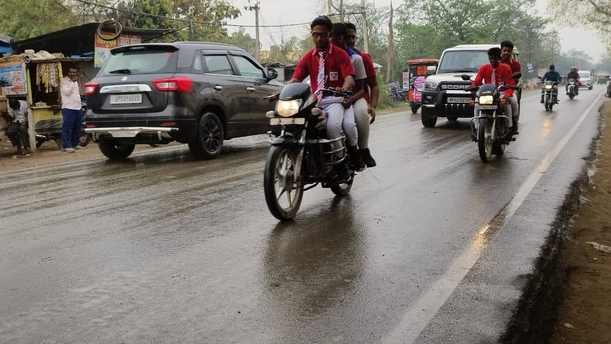 Weather changed, farmers worried due to rain