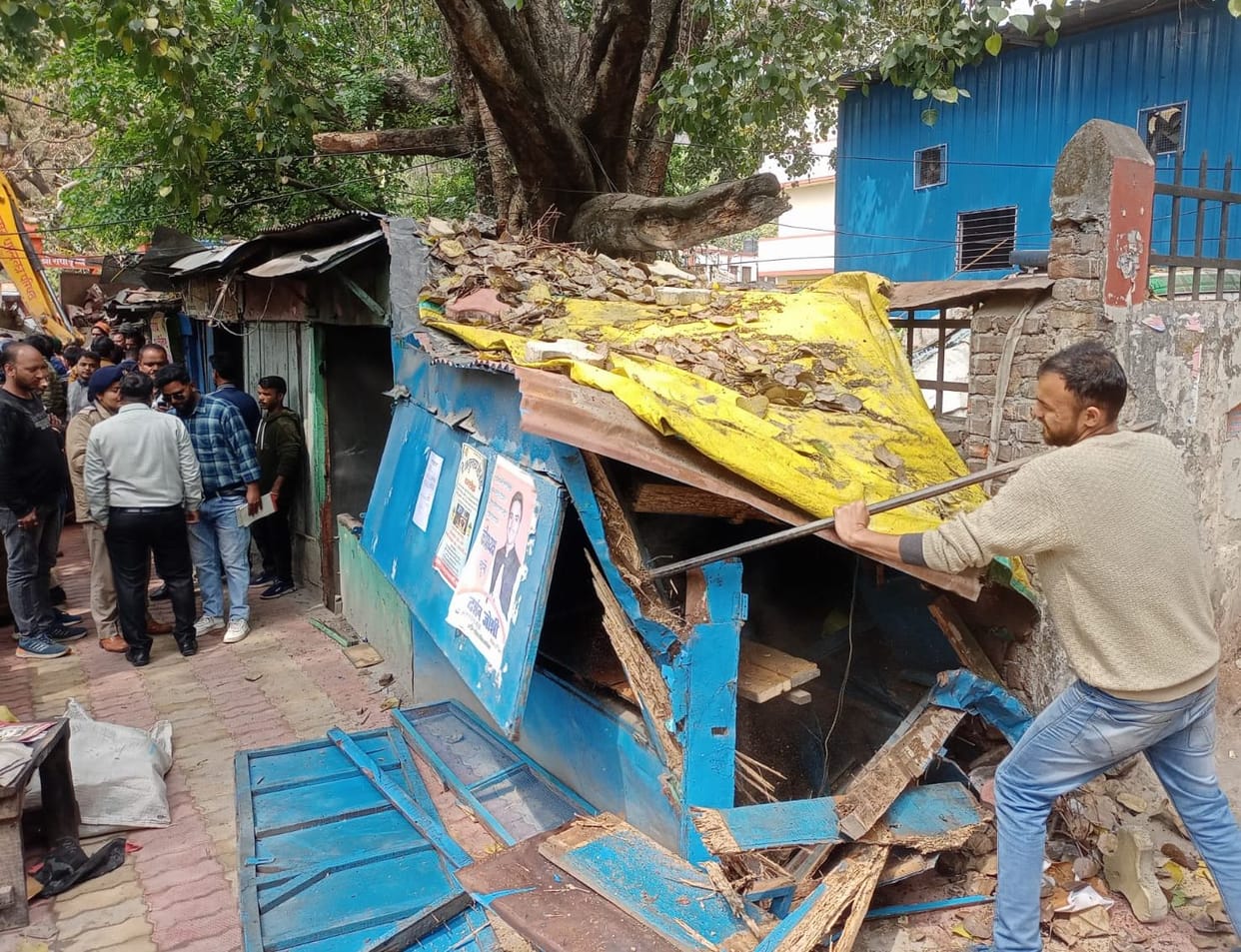 JCB on encroachment on hospital road