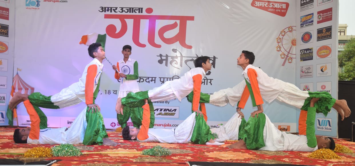 Shades of Haryanvi culture scattered in the village festival