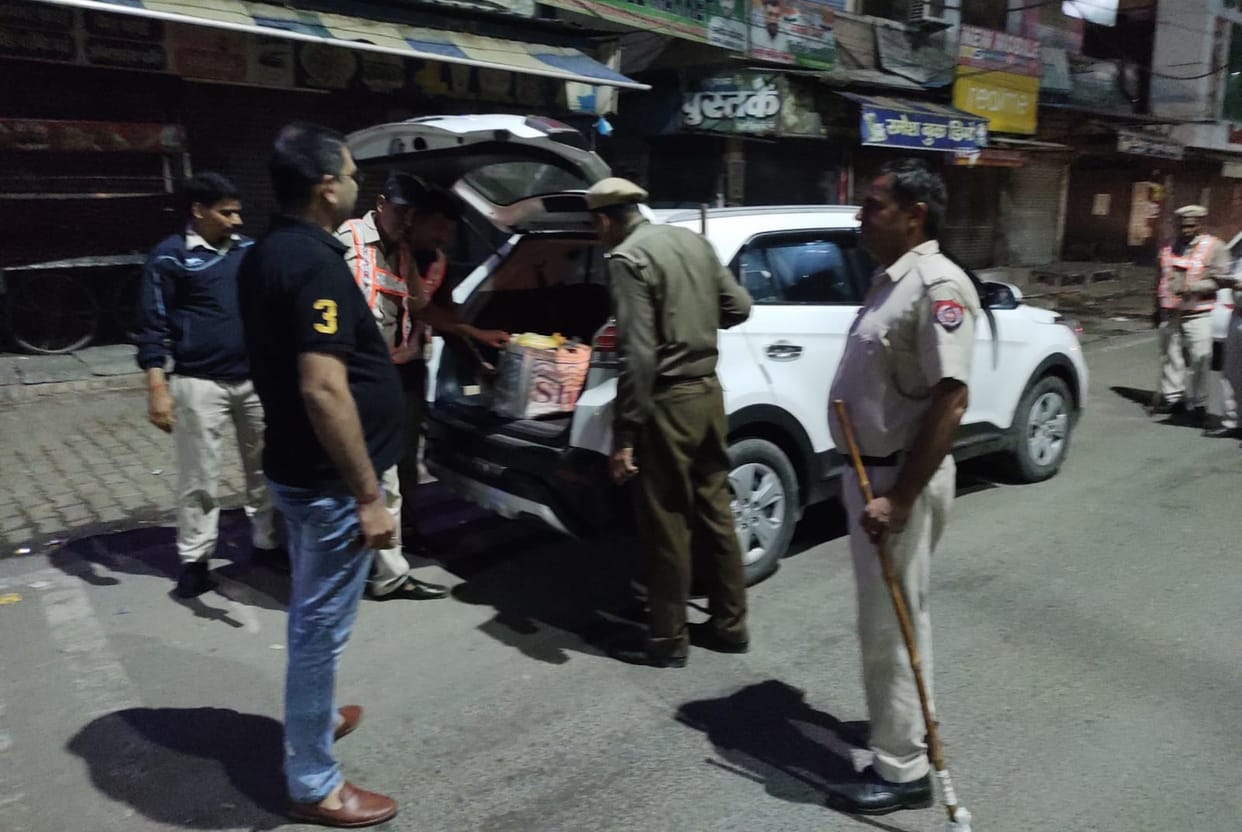 572 vehicles checked in Night Domination campaign, police teams challaned 27