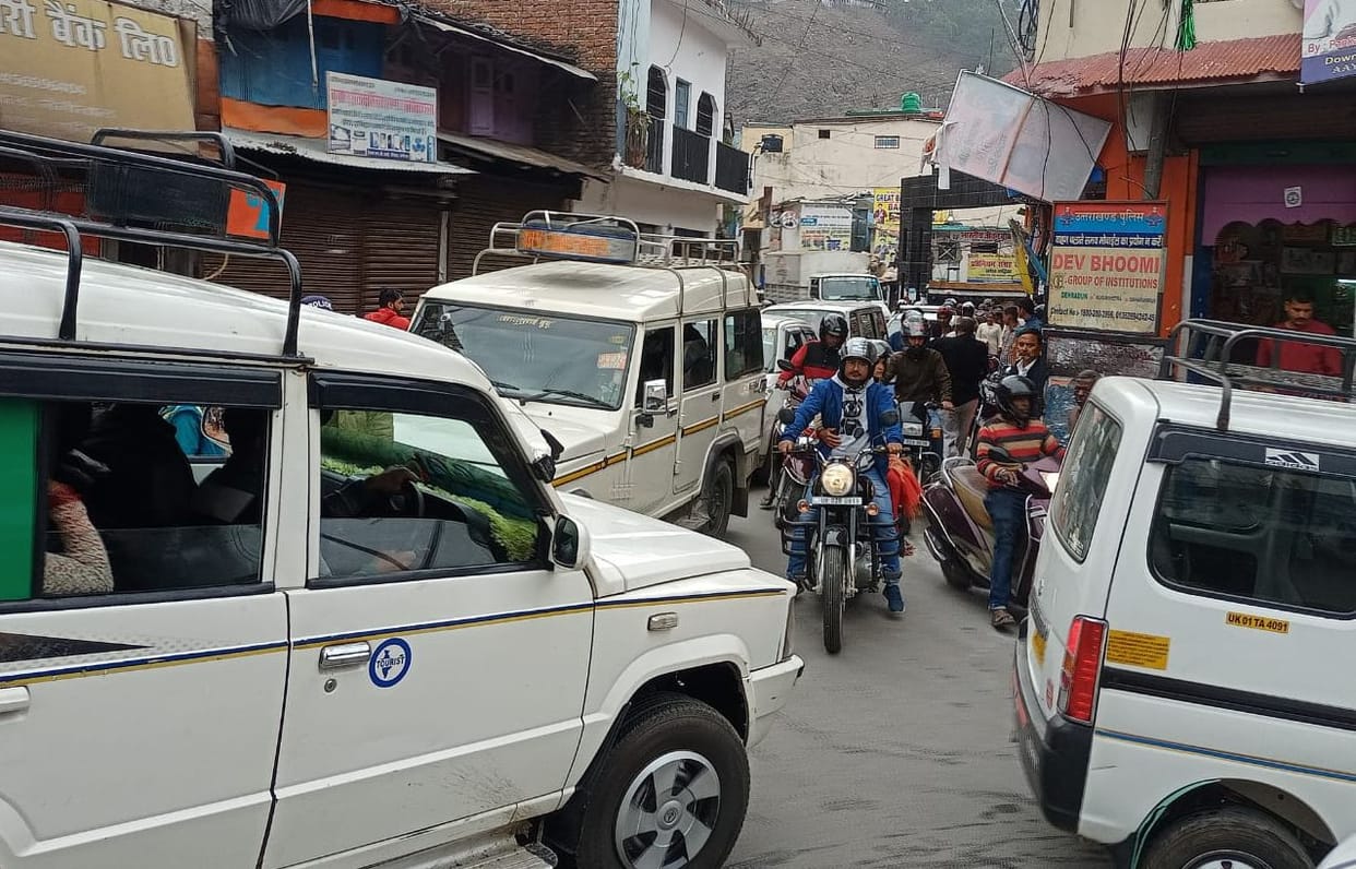 Traffic Jam in Bageshwar