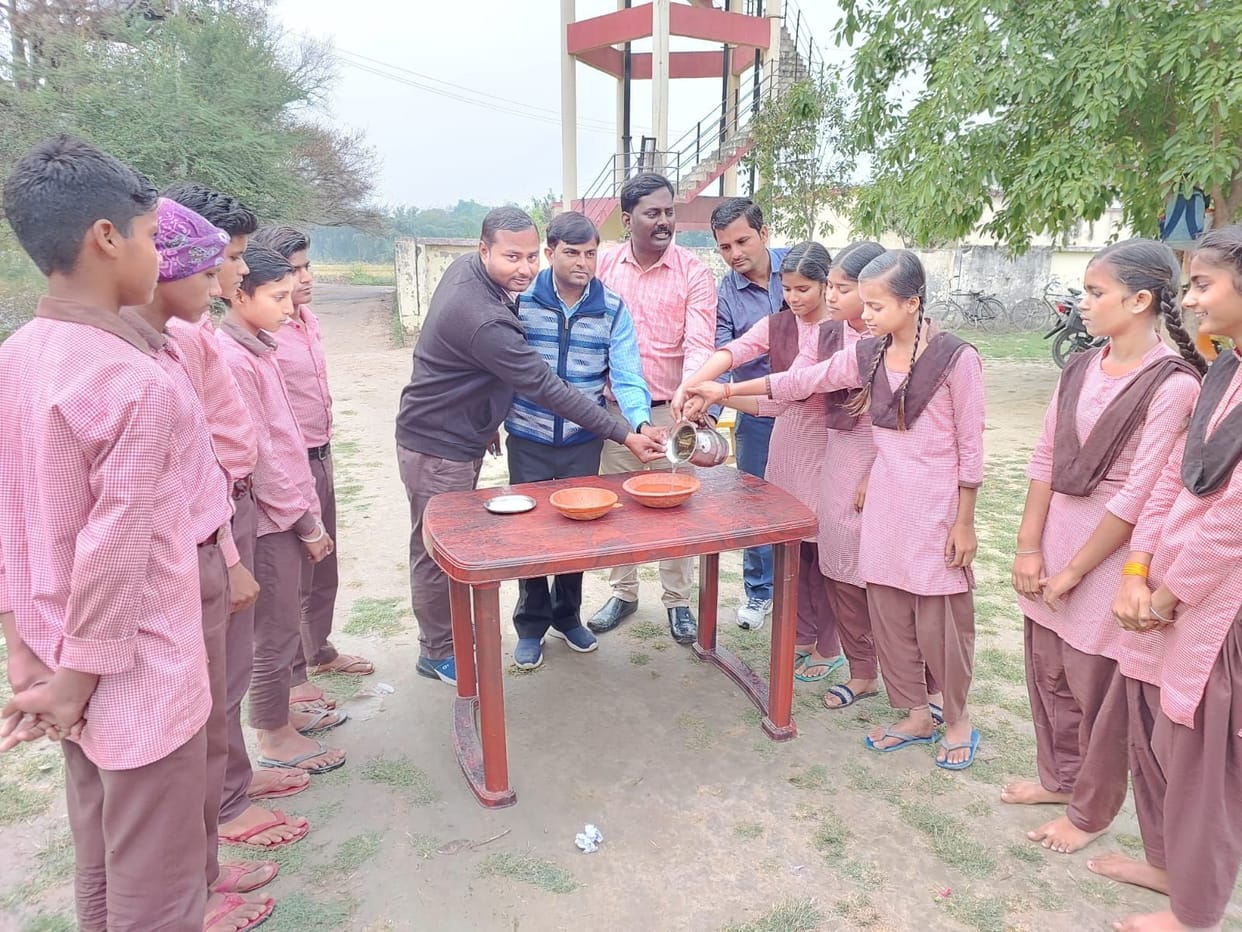 Pledge to protect sparrow given to children