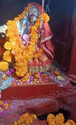 Chaitra Navratri 2023: नेपाल सीमा पर छोटी सी पहाड़ी पर है देवी ये शक्तिपीठ, दर्शन करने से मिलती है 'शक्ति' मां पूर्णागिरि देवी। संवाद