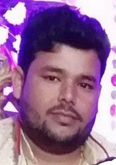 Car rammed into sugarcane trolley, couple including one and a half year old innocent died