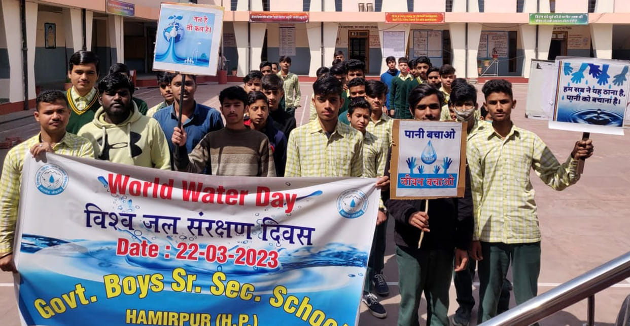 Slogans of 'Jal hai to kal hai' raised in the district