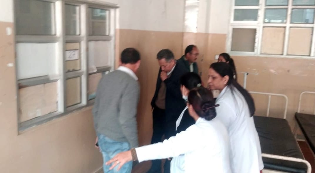 Earthquake cracks in Gayani Ward of Kullu Hospital