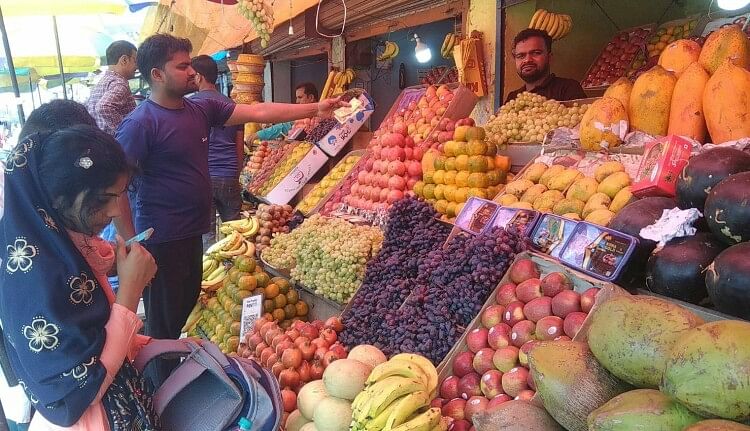 Deoria News:मंडी से फुटकर बाजार में पहुंचने पर दो से ढाई गुना तक बढ़ जा रहे  दाम - Food Vegitable High Price - Deoria News