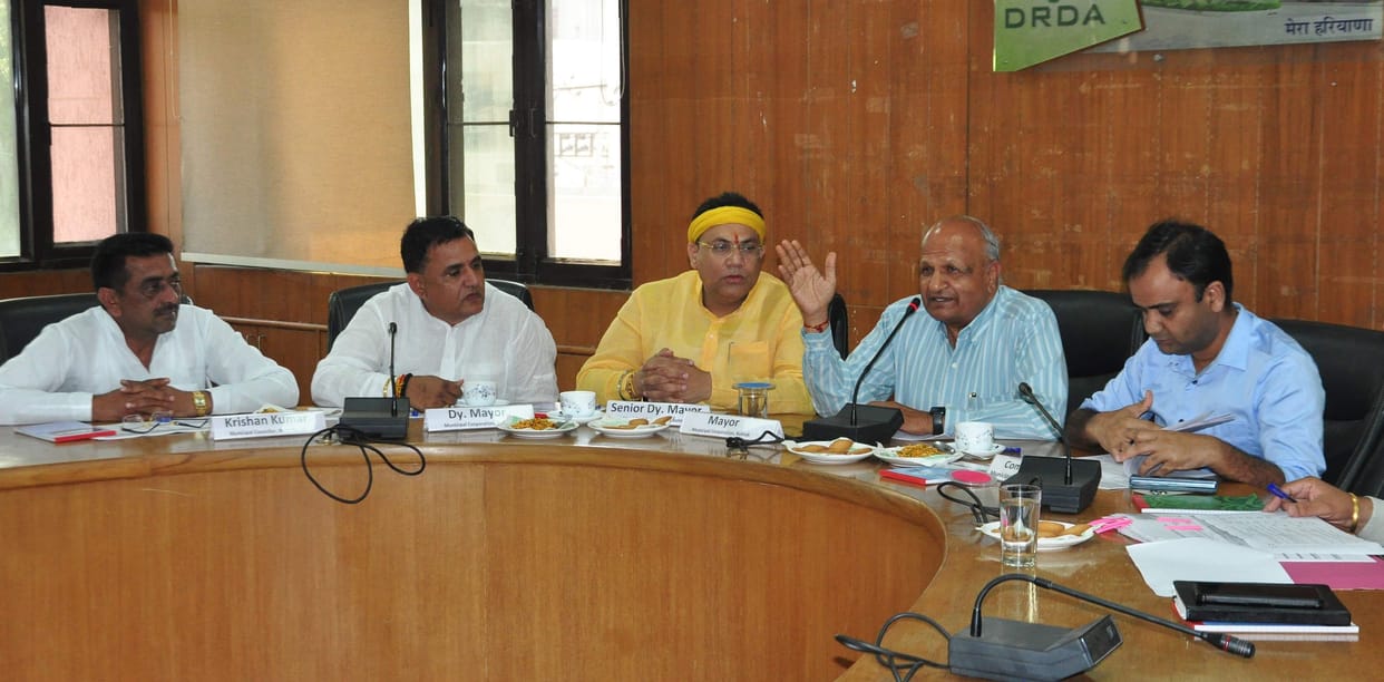 Stingy city government regarding development, only 4.74 crores spent out of 28 crores, now only 16 crores budget has been reduced