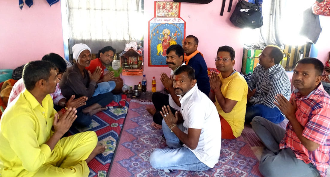 250 prisoners kept fast in district jail, worshiped