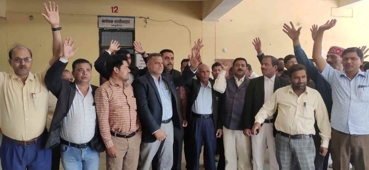 Advocate adamant on demand for removal of Tehsildar