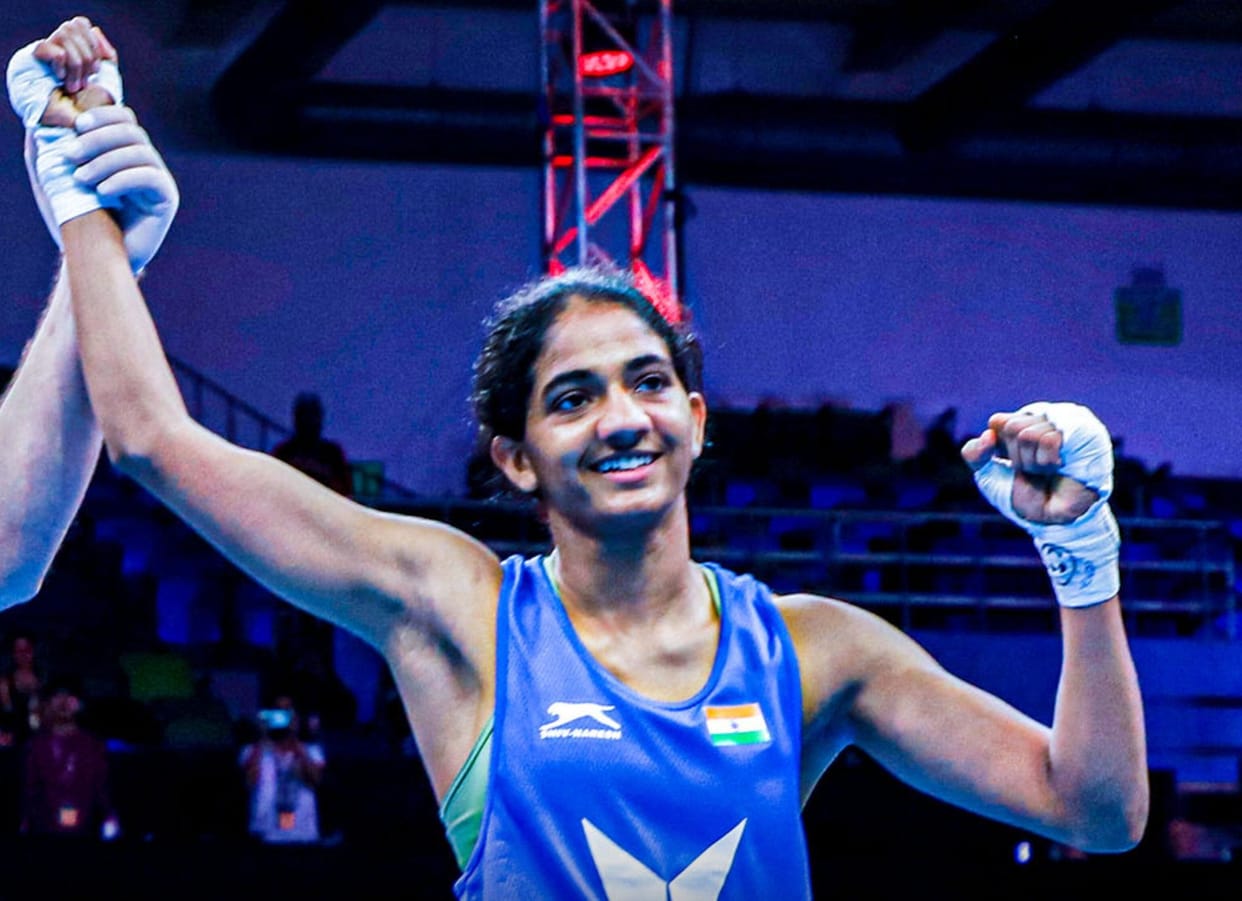Neetu responded to her mother's taunts by sweating in the ring
