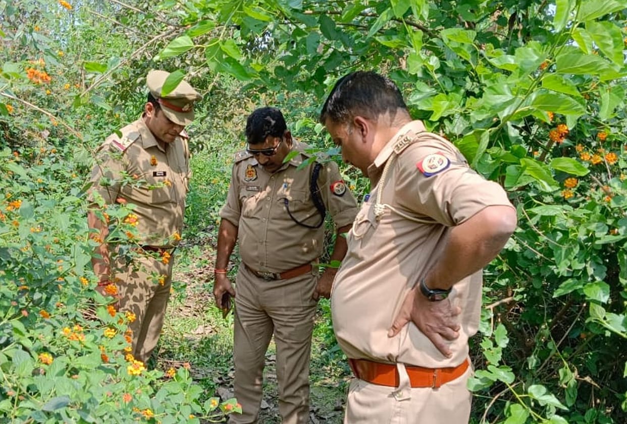 Dead body was thrown after killing a young man in the forest of Faizganj Behta