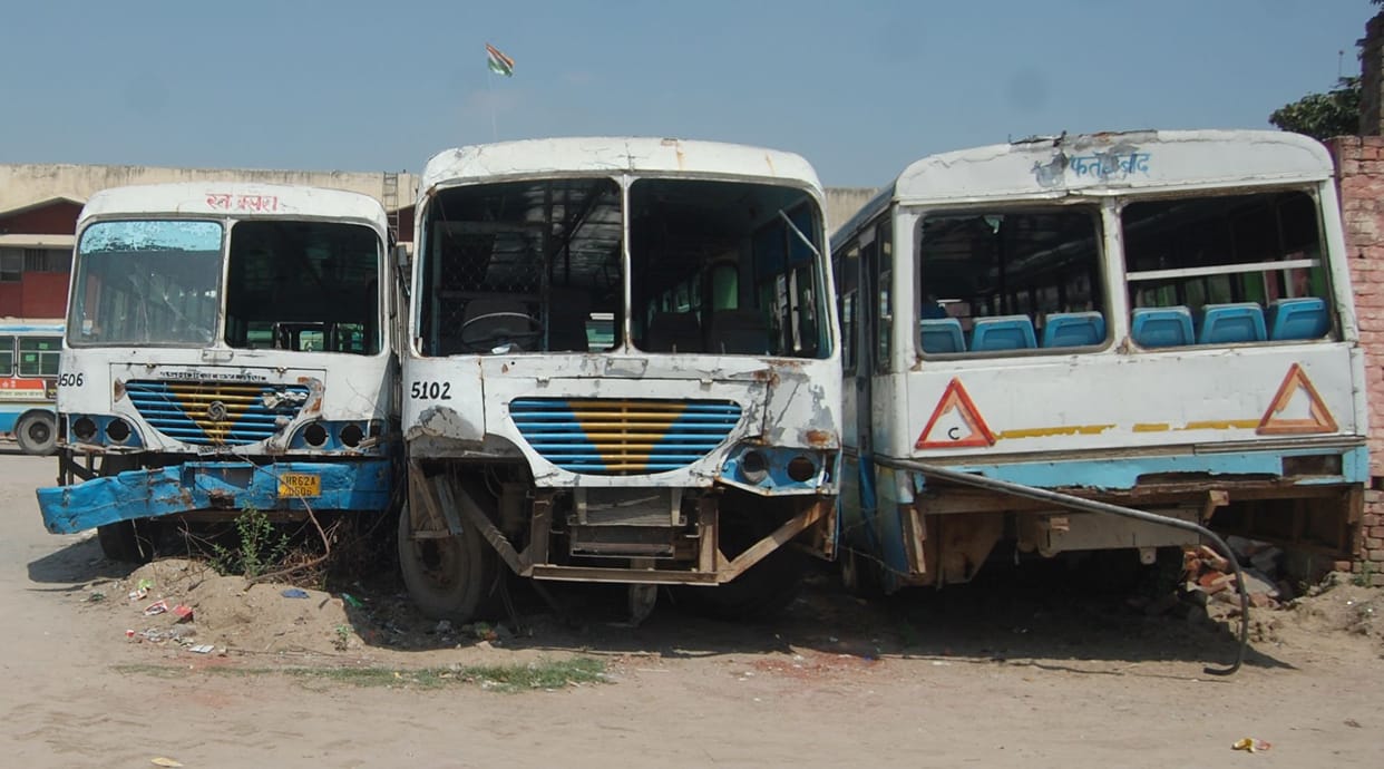 Kandam buses parked at Fatehabad's old bus stand for years are not being auctioned