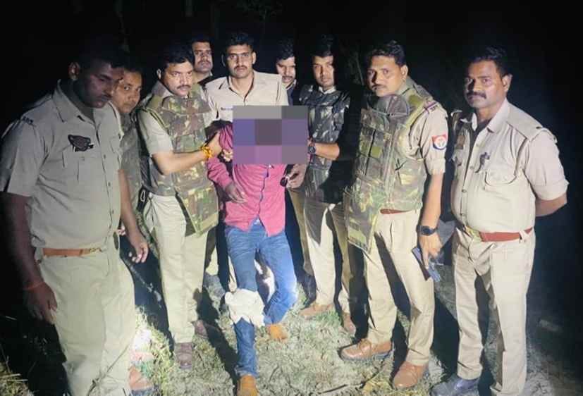 Theft accused shot in the leg in an encounter