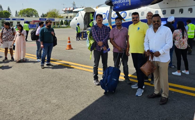 Pantnagar-Ahamadabad Flight