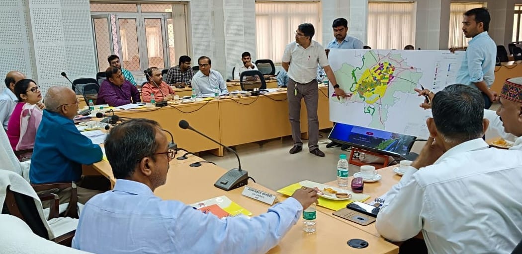 Make a master plan on the possibilities of 25 years