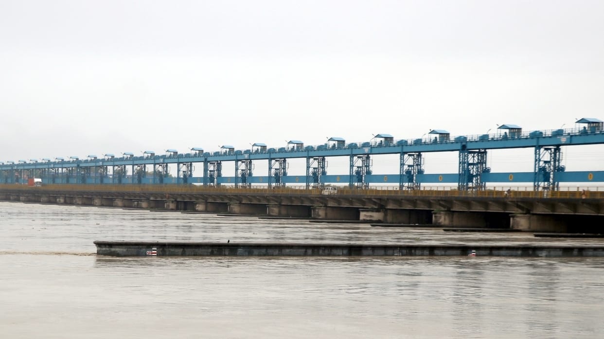 A orderly of judgey jumping in river but life saved in Bijnor