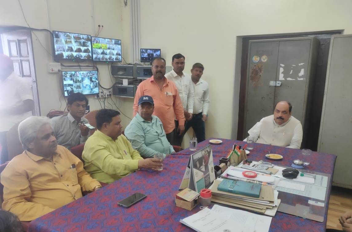 Teachers legislators reached the evaluation centers