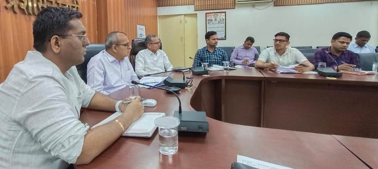 rewari on top in state in updating aadhaar card