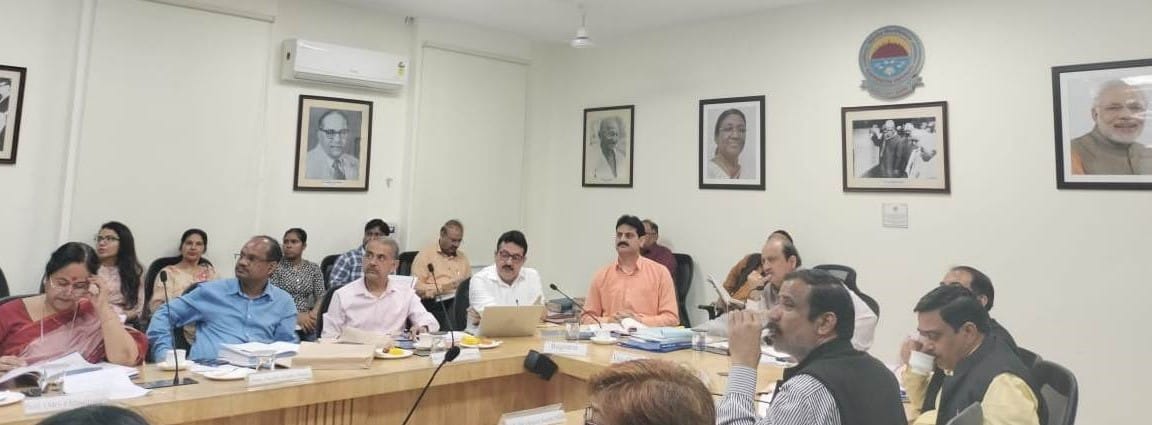 KU's EC meeting approved the budget of 590 crores
