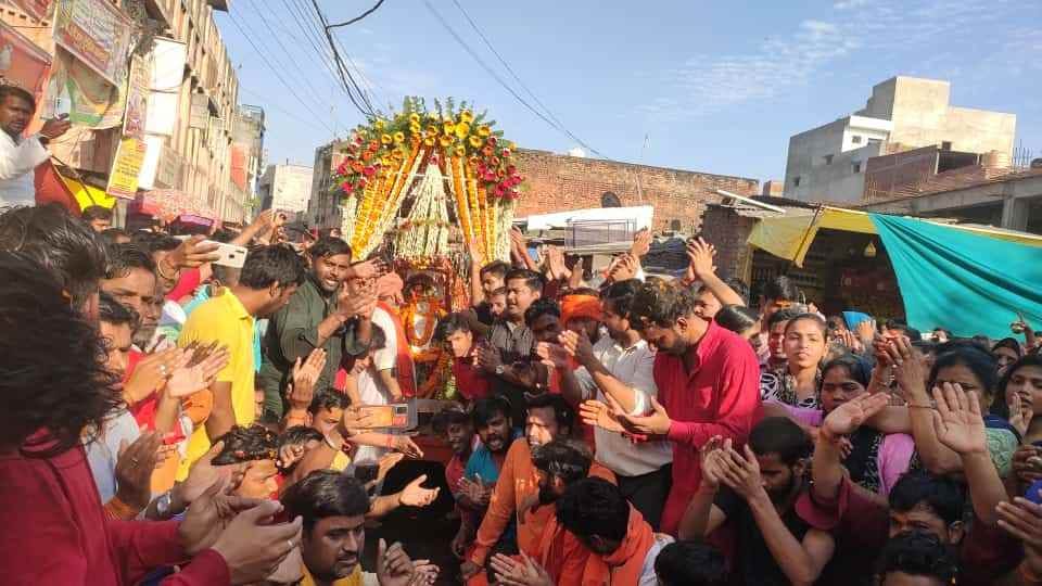 procession taken out