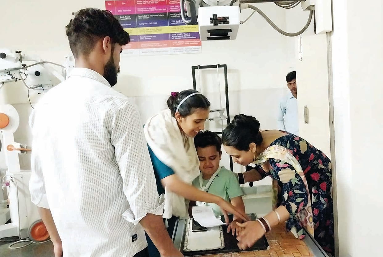 4 new X-ray cassettes reached Civil Hospital after 6 years