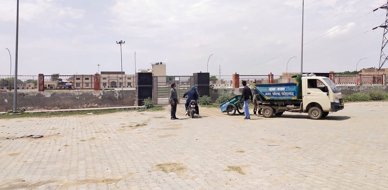 Community center out of reach of common man, exemption to contractor in tender condition