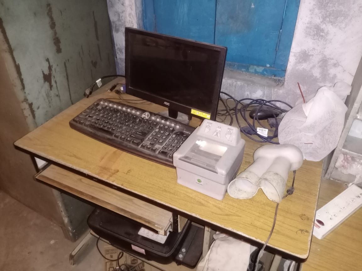 Aadhaar card making machine in Salt post office is bad for two years